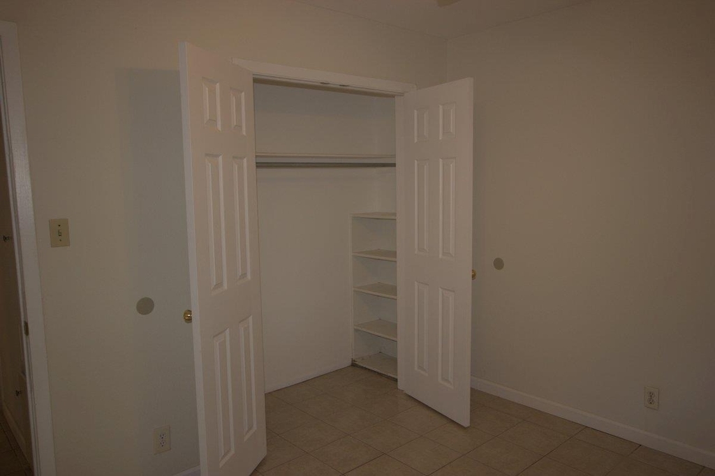 5204 Village Trl - Photo 10