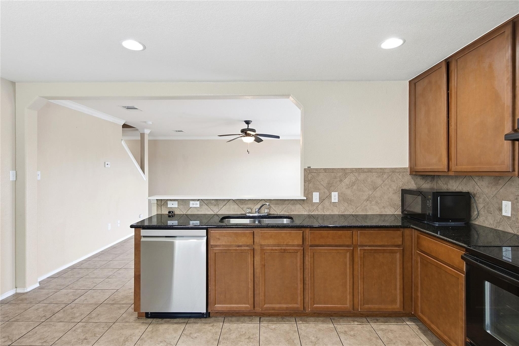11525 Autumn Ash Dr - Photo 10