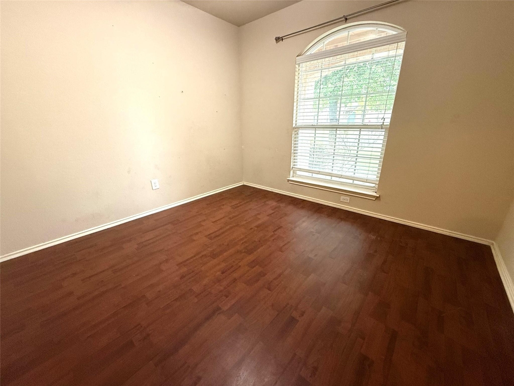 11205 Mckinney Springs Dr - Photo 6
