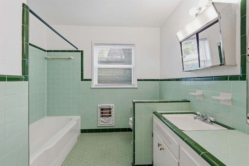 900 Stark St - Photo 15