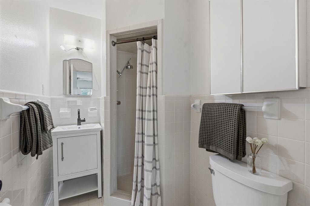 900 Stark St - Photo 14