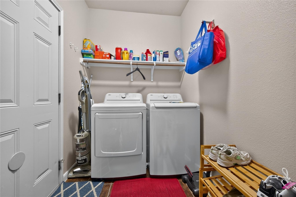 112 Latitude Ln - Photo 11