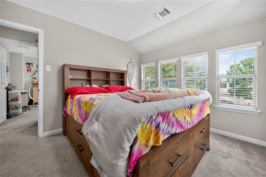 112 Latitude Ln - Photo 19