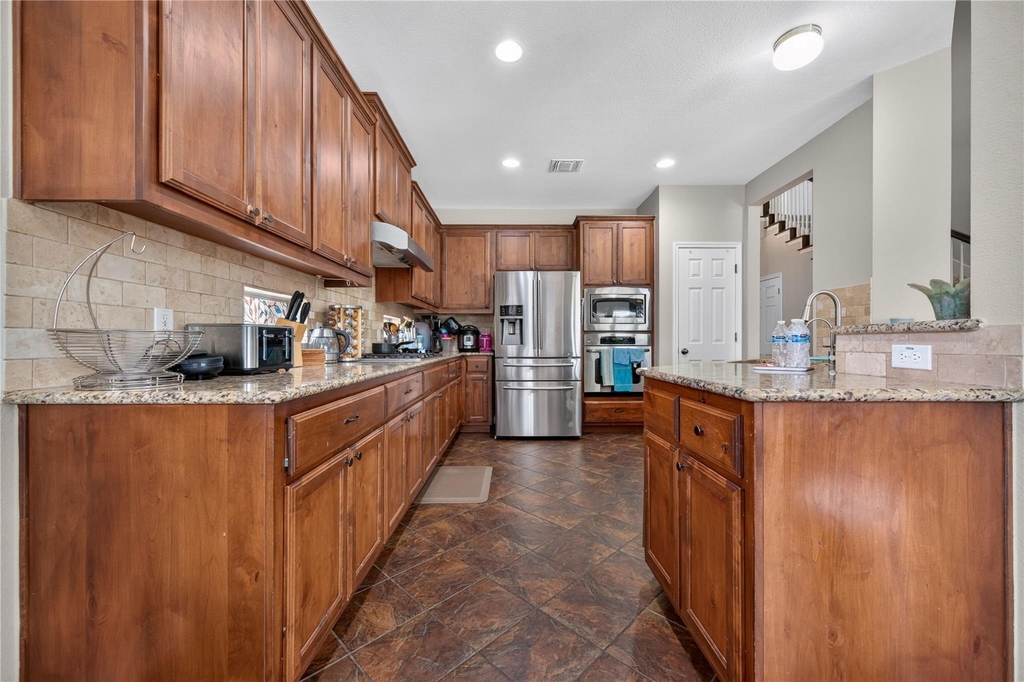 112 Latitude Ln - Photo 5