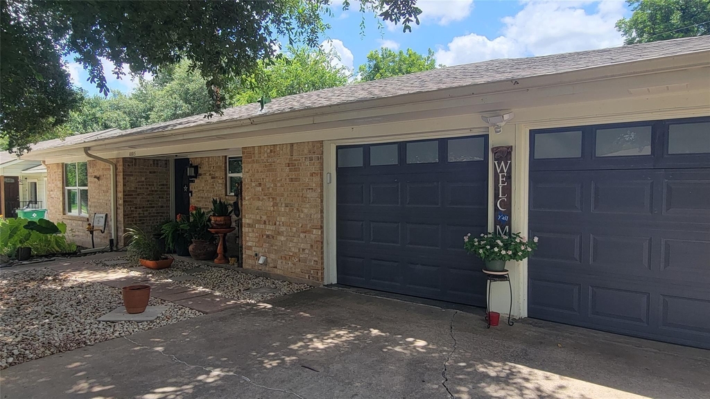 1005 George St - Photo 2
