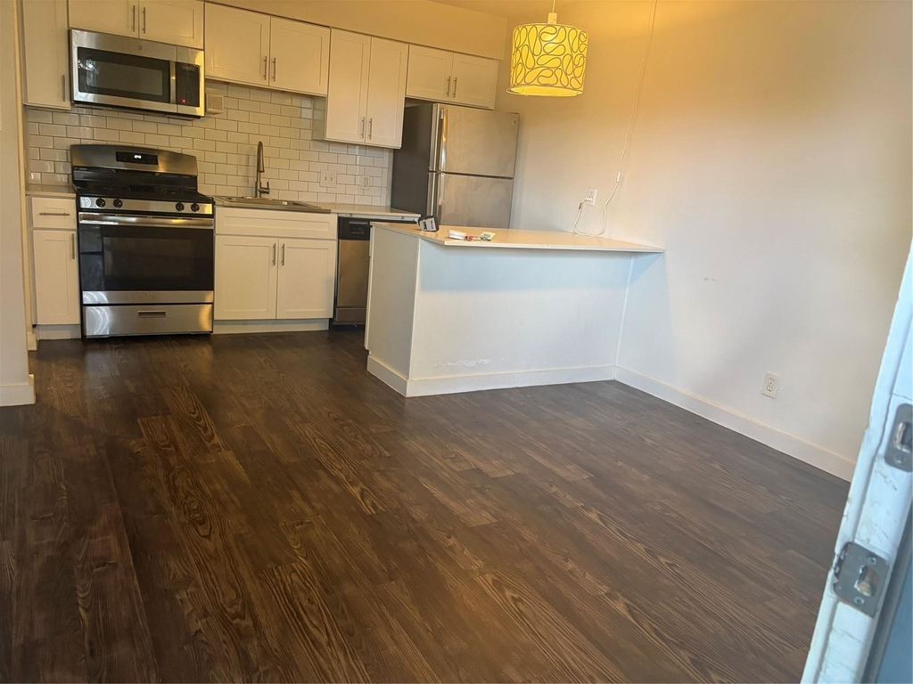 3503 Harmon Ave - Photo 2