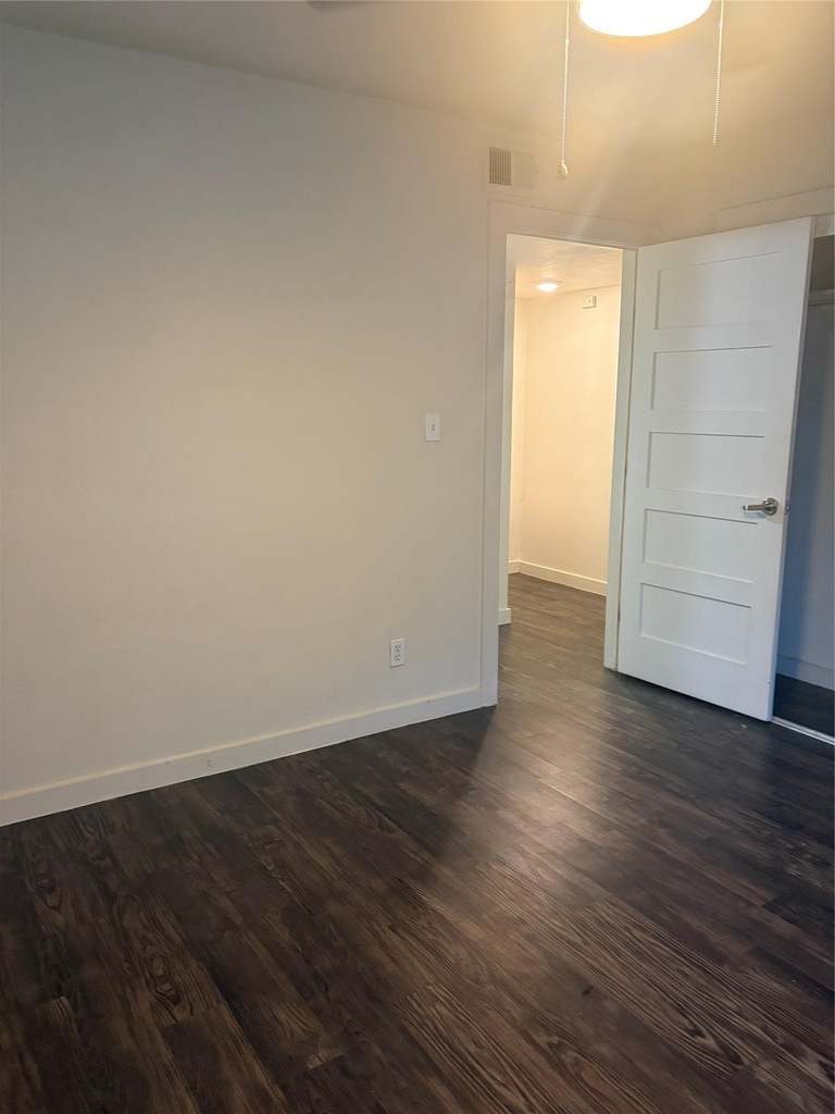3503 Harmon Ave - Photo 5