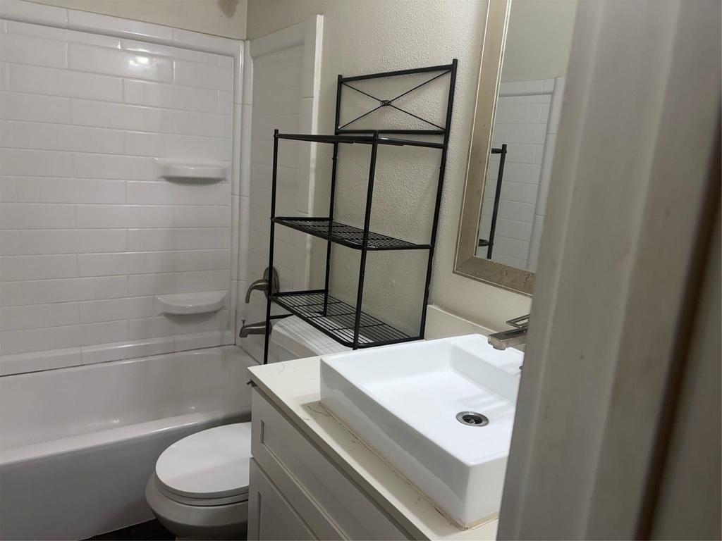 3503 Harmon Ave - Photo 6