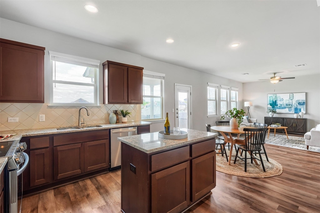 9816 Eloquence Dr - Photo 11