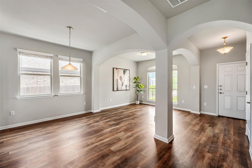 9816 Eloquence Dr - Photo 3