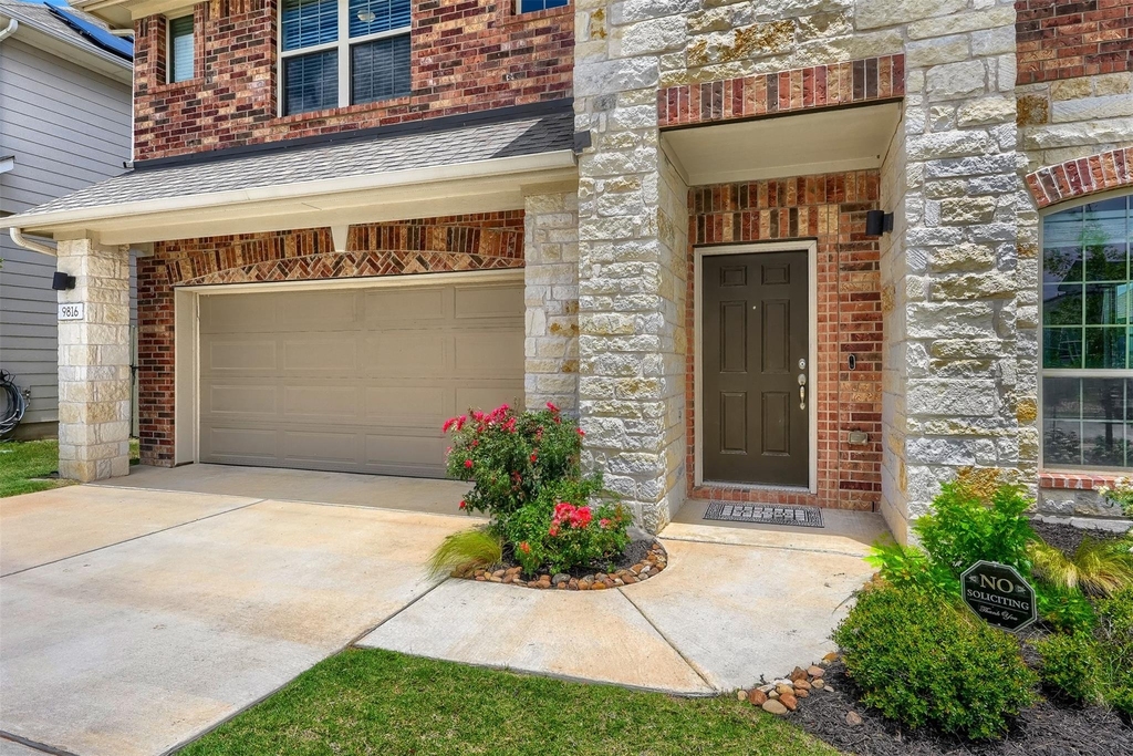 9816 Eloquence Dr - Photo 2