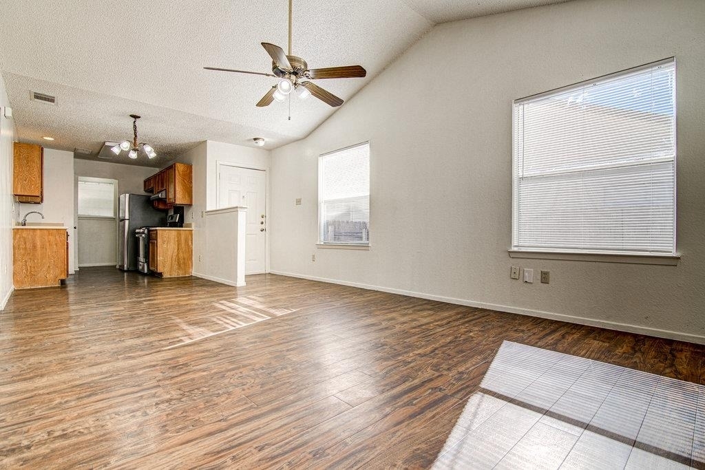 8110 West Gate Blvd - Photo 2