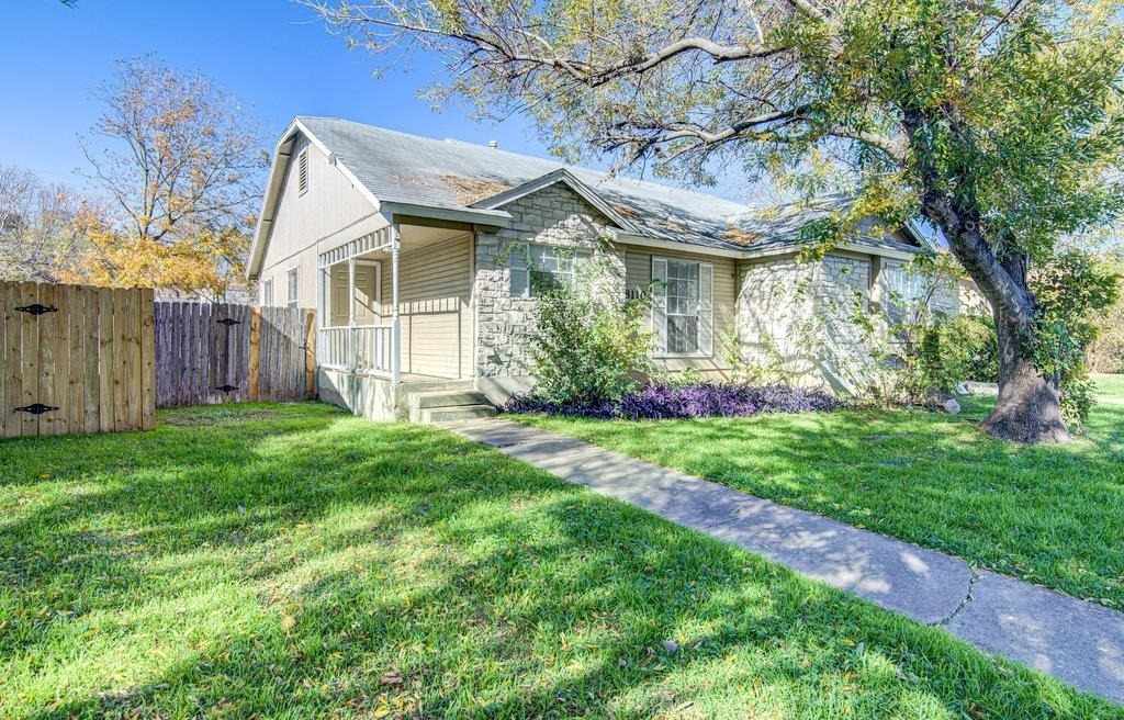 8110 West Gate Blvd - Photo 1