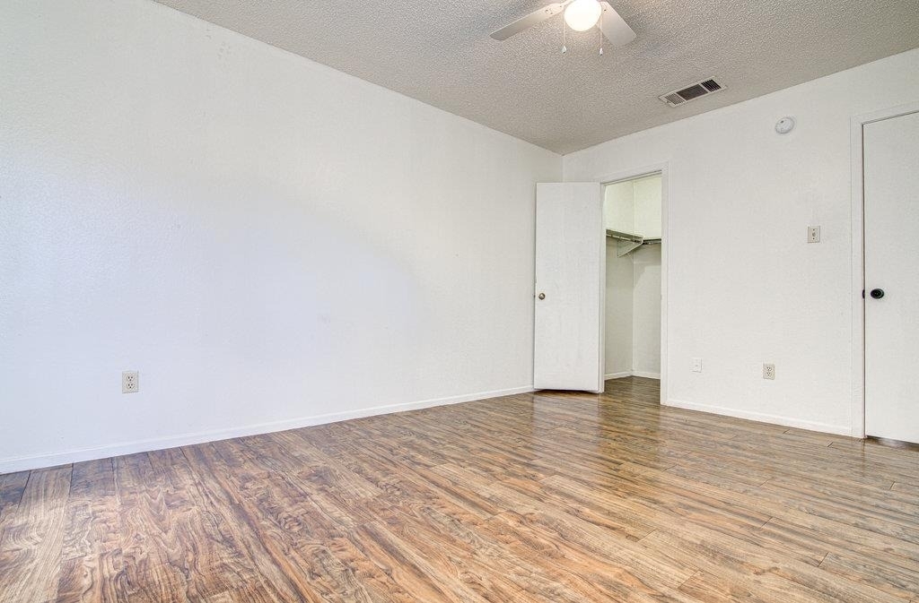 8110 West Gate Blvd - Photo 3