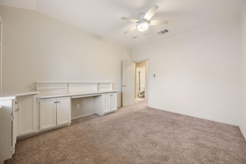 1901 Lobelia Dr - Photo 22