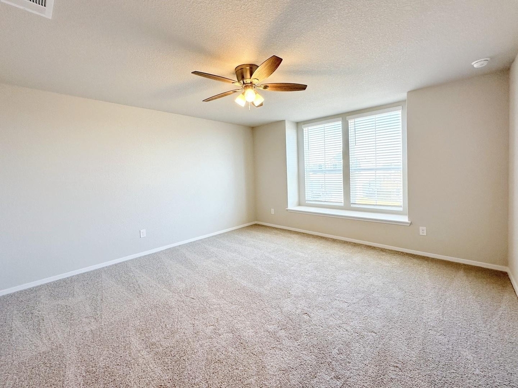 163 Haywood Mnr - Photo 16