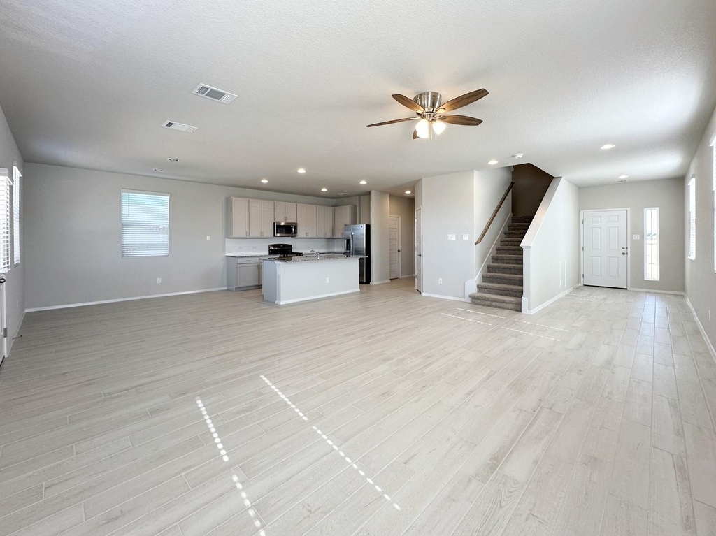 163 Haywood Mnr - Photo 5