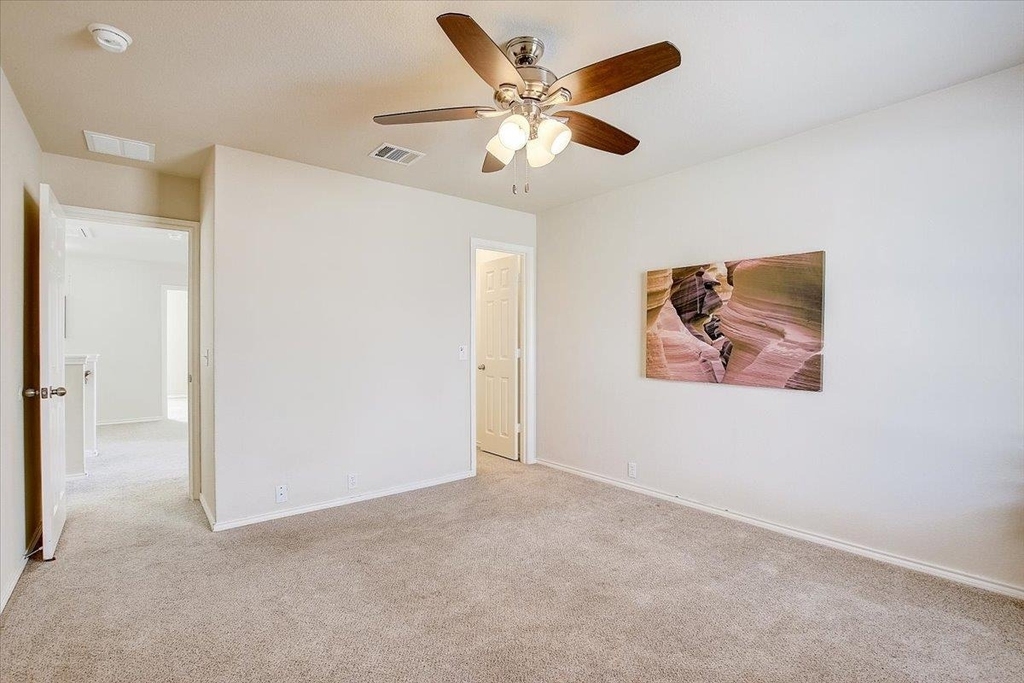 537 Golden Creek Dr - Photo 34