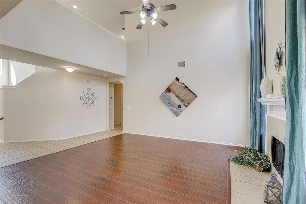 537 Golden Creek Dr - Photo 11