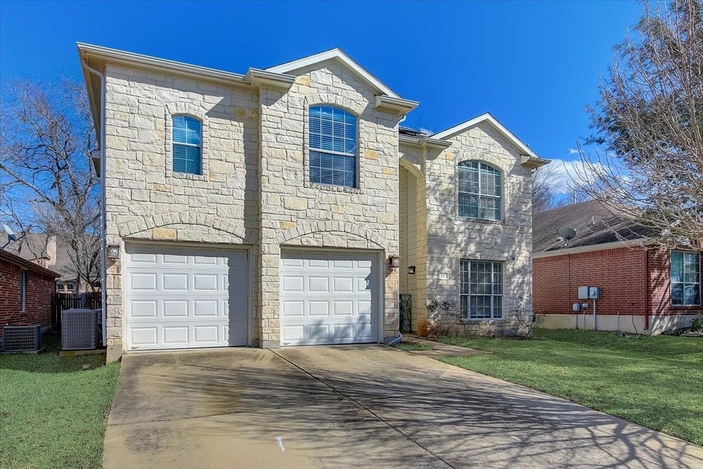 537 Golden Creek Dr - Photo 1
