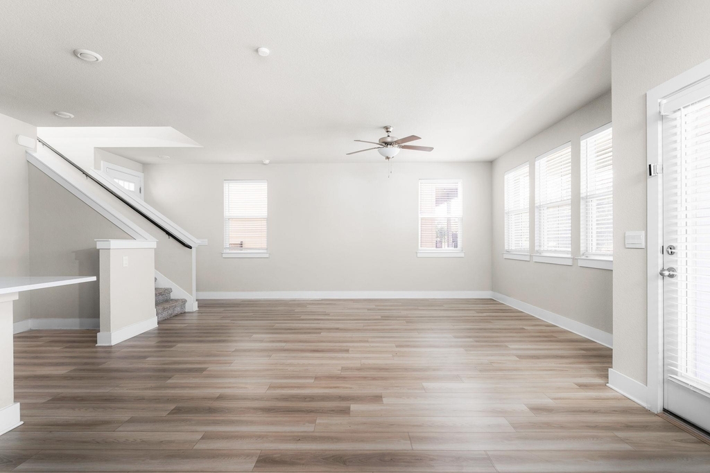7114 Terrazzo Cottage Ct - Photo 4