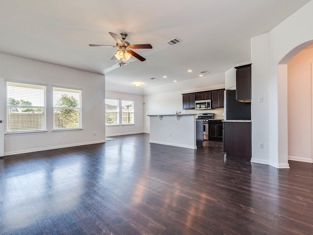 237 Goddard - Photo 7