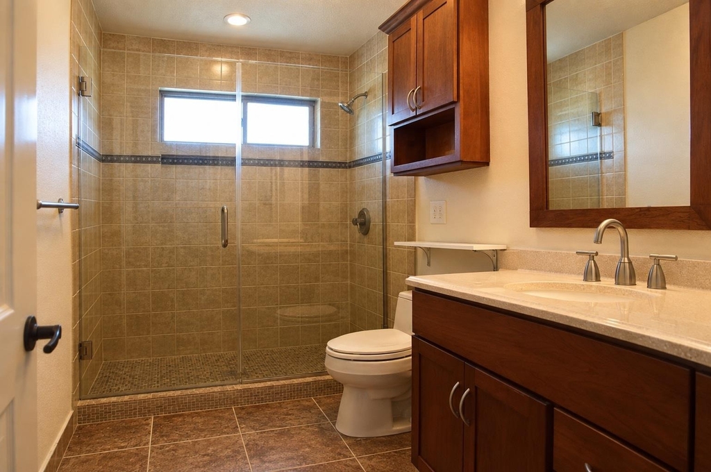 2800 Cole St - Photo 3