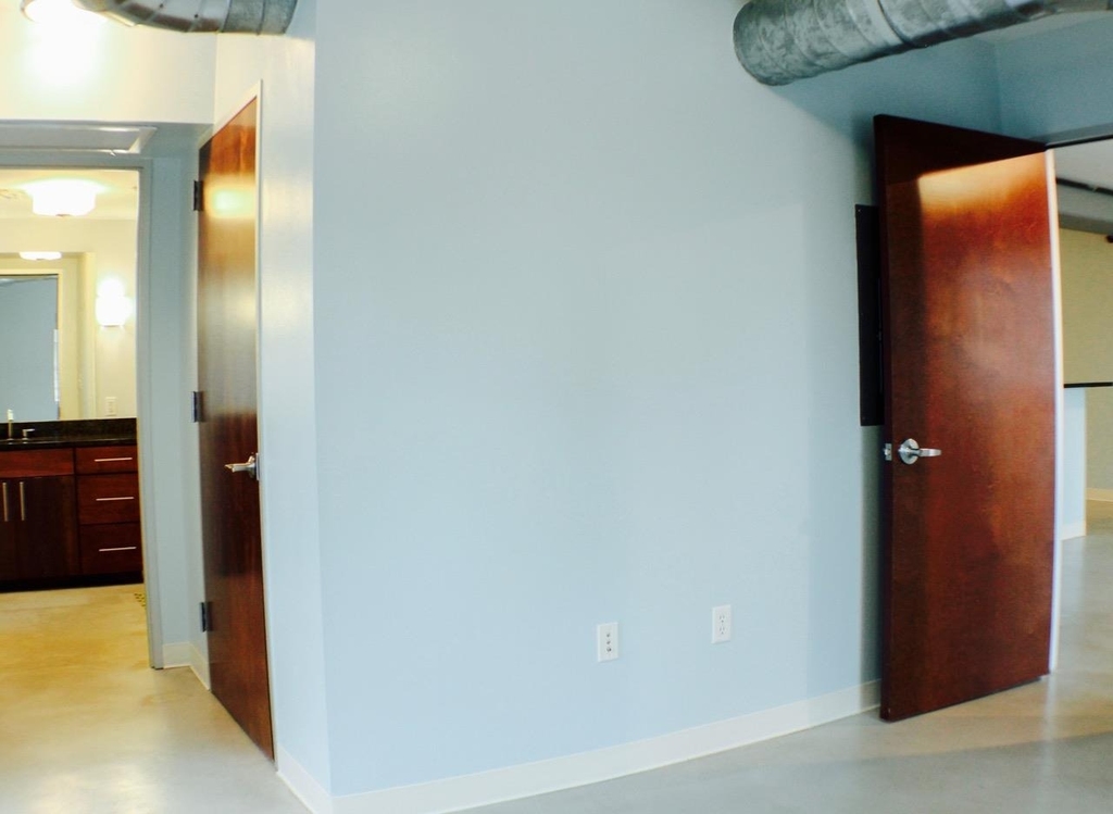 800 Brazos St - Photo 9