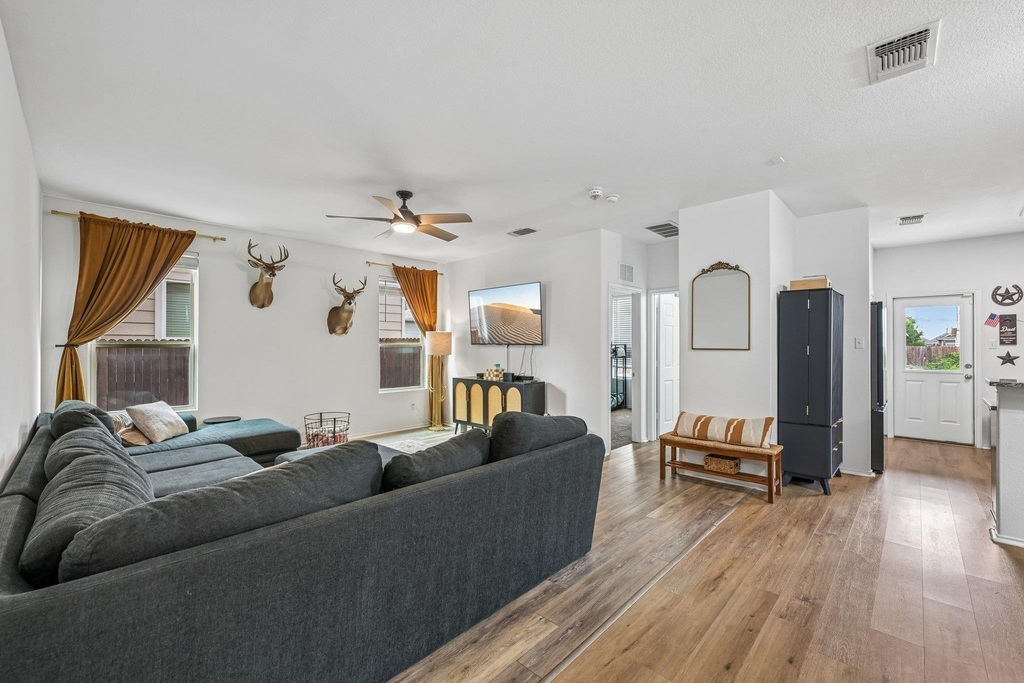 216 La Dera Drive - Photo 2