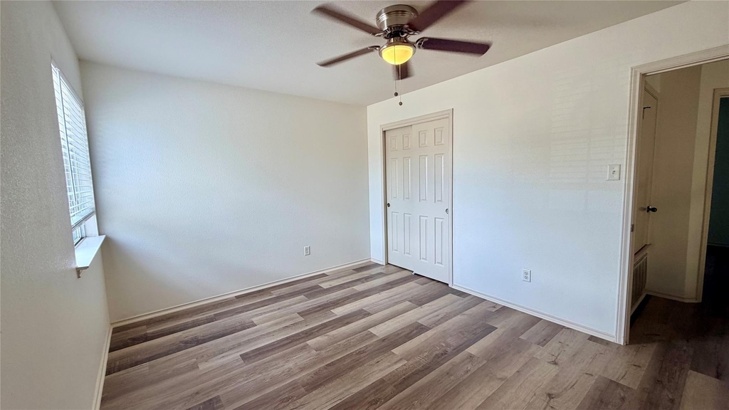 1005 Traci Michelle Dr - Photo 11
