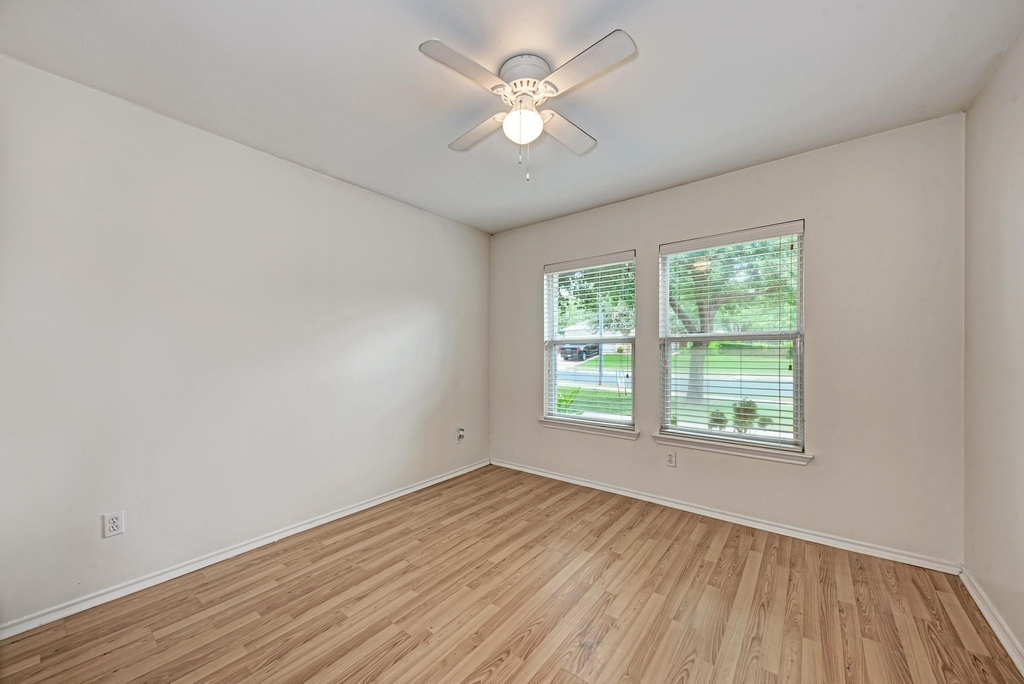 1201 Sheltie Ln - Photo 24