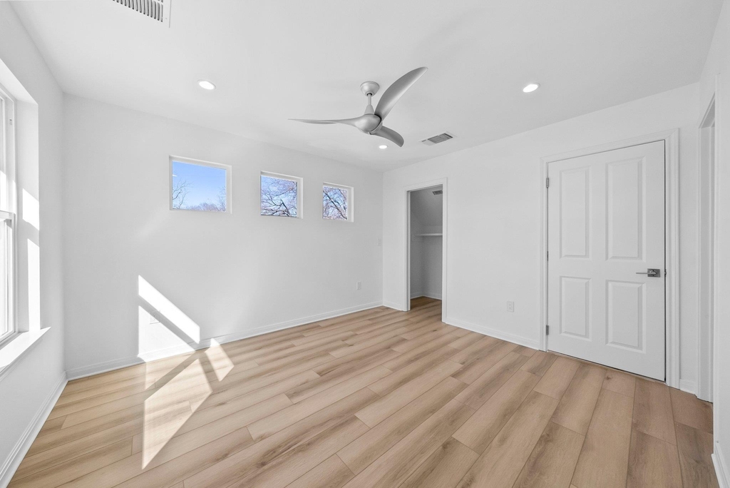 512 W Saint Johns Ave - Photo 11