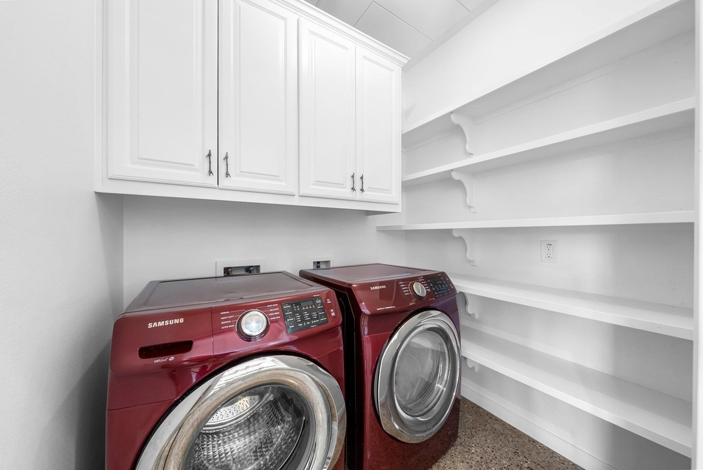 512 W Saint Johns Ave - Photo 9