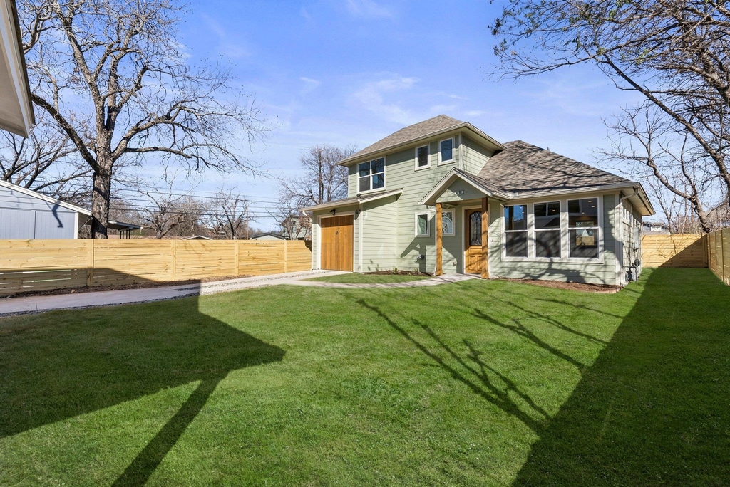 512 W Saint Johns Ave - Photo 1