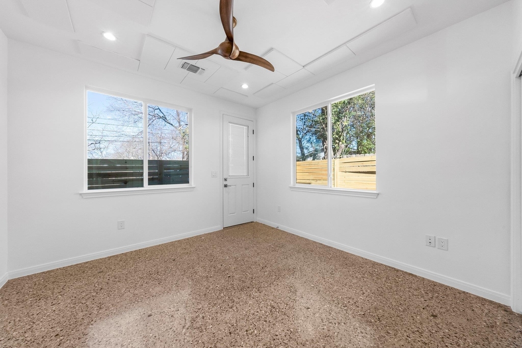 512 W Saint Johns Ave - Photo 7
