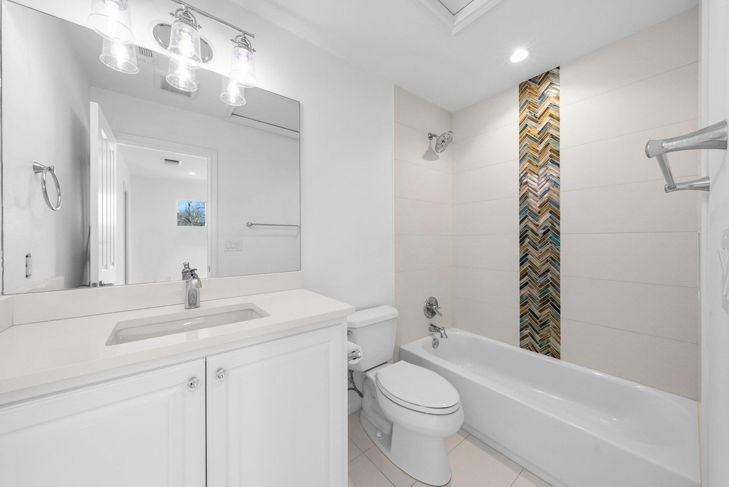 512 W Saint Johns Ave - Photo 12