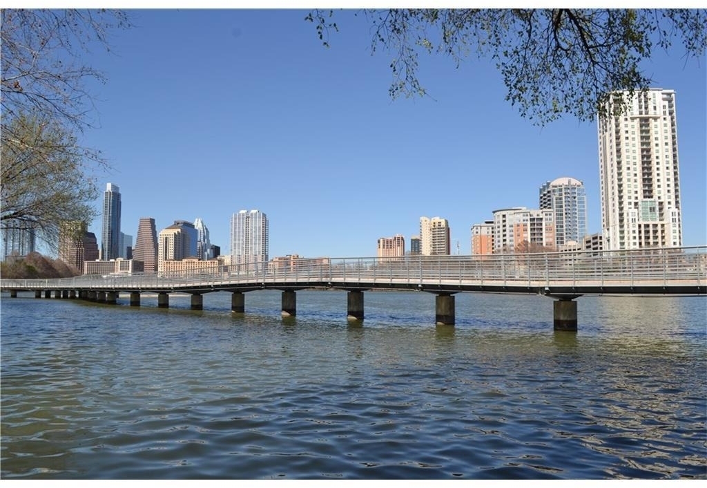 500 E Riverside Dr - Photo 11