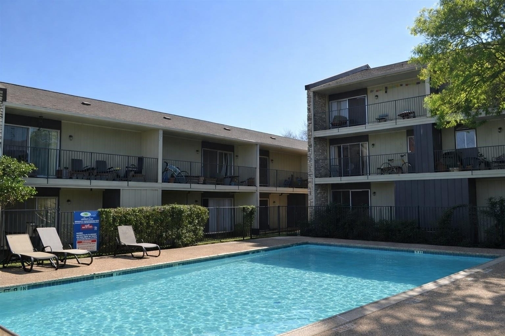 500 E Riverside Dr - Photo 10