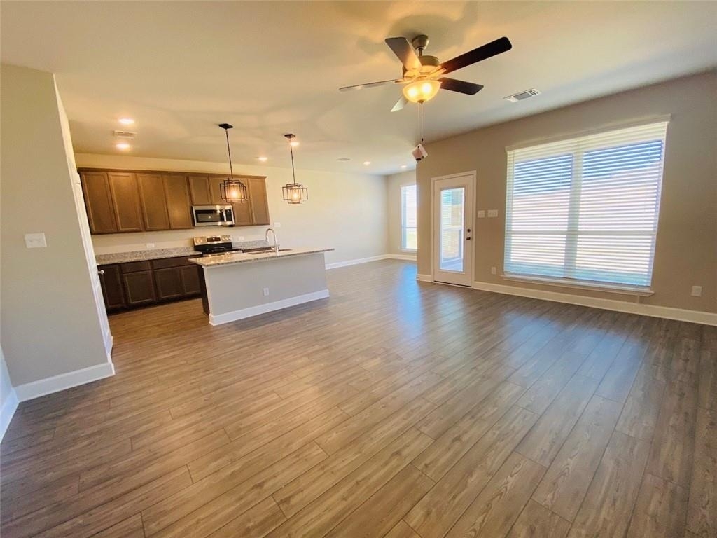 5754 Redfish Ct - Photo 4