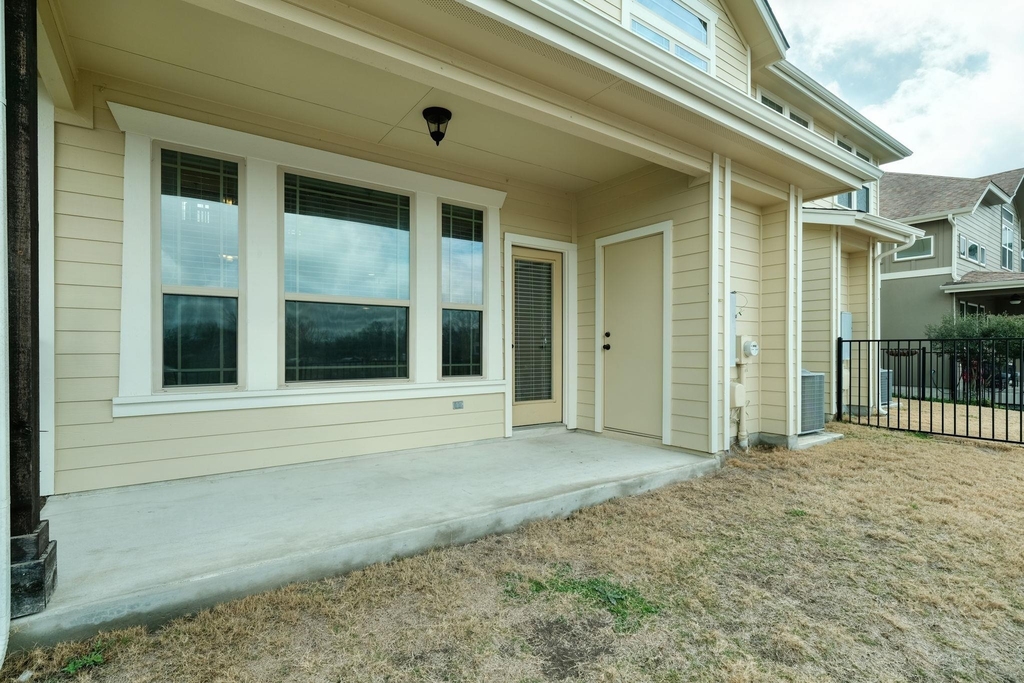 7320 Easy Wind Dr - Photo 10