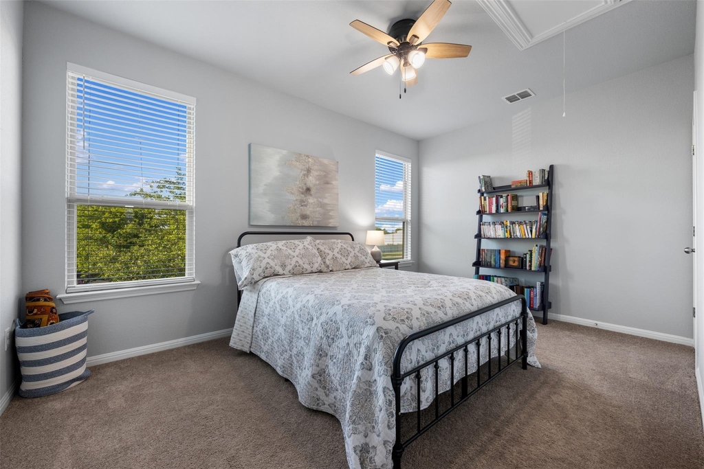 1404 Jenkins Bnd - Photo 33