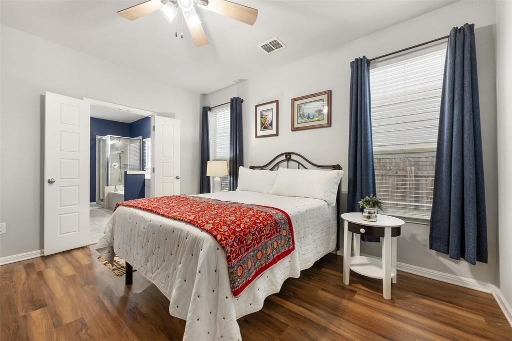 1404 Jenkins Bnd - Photo 18