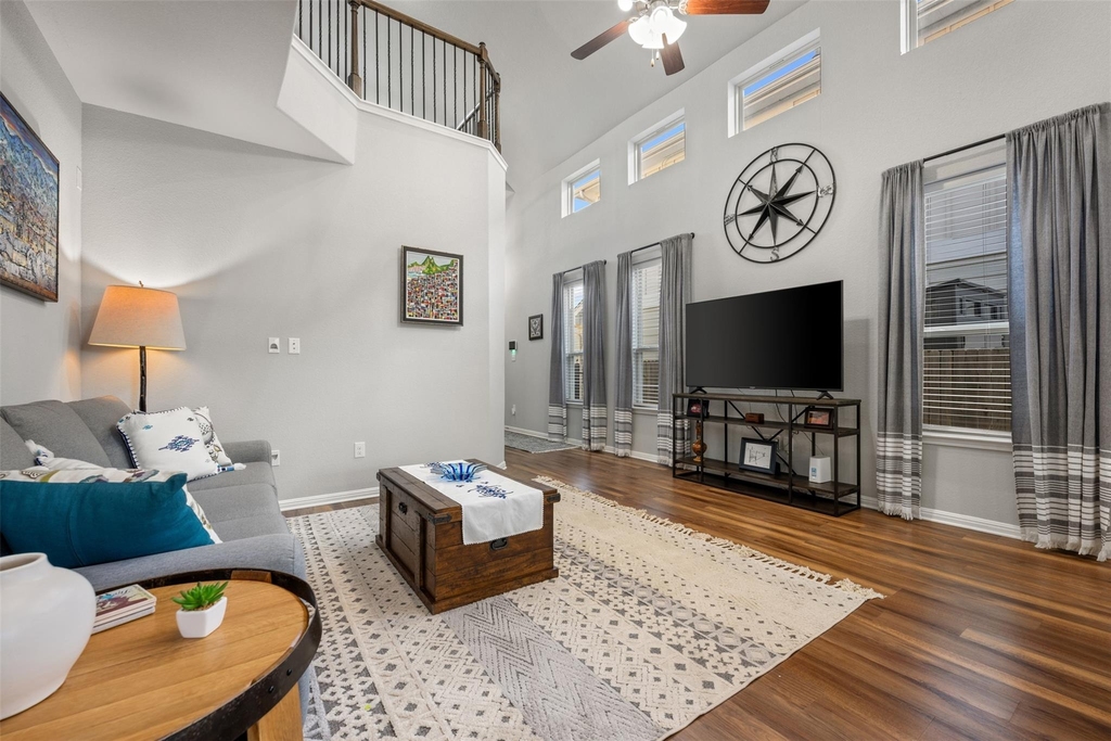 1404 Jenkins Bnd - Photo 5