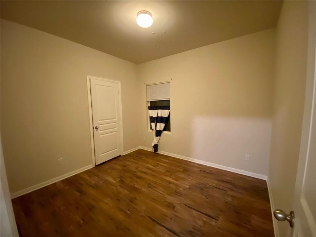 172 Hollis Ln - Photo 7