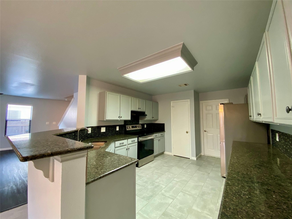 13205 Sea Biscuit Dr - Photo 4