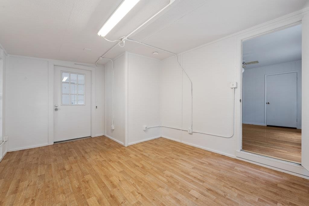 8908 Capitol Dr - Photo 11