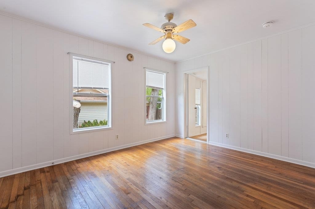 8908 Capitol Dr - Photo 9