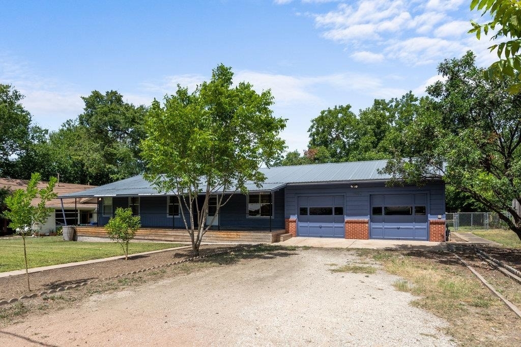 8908 Capitol Dr - Photo 0