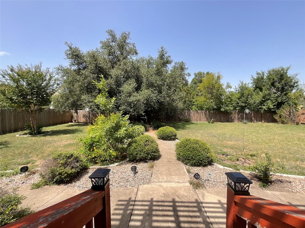 7008 Albacete Ln - Photo 23