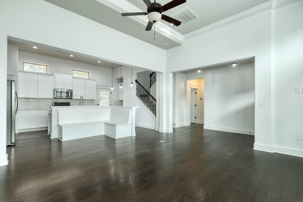 11233 Avery Station Loop - Photo 2